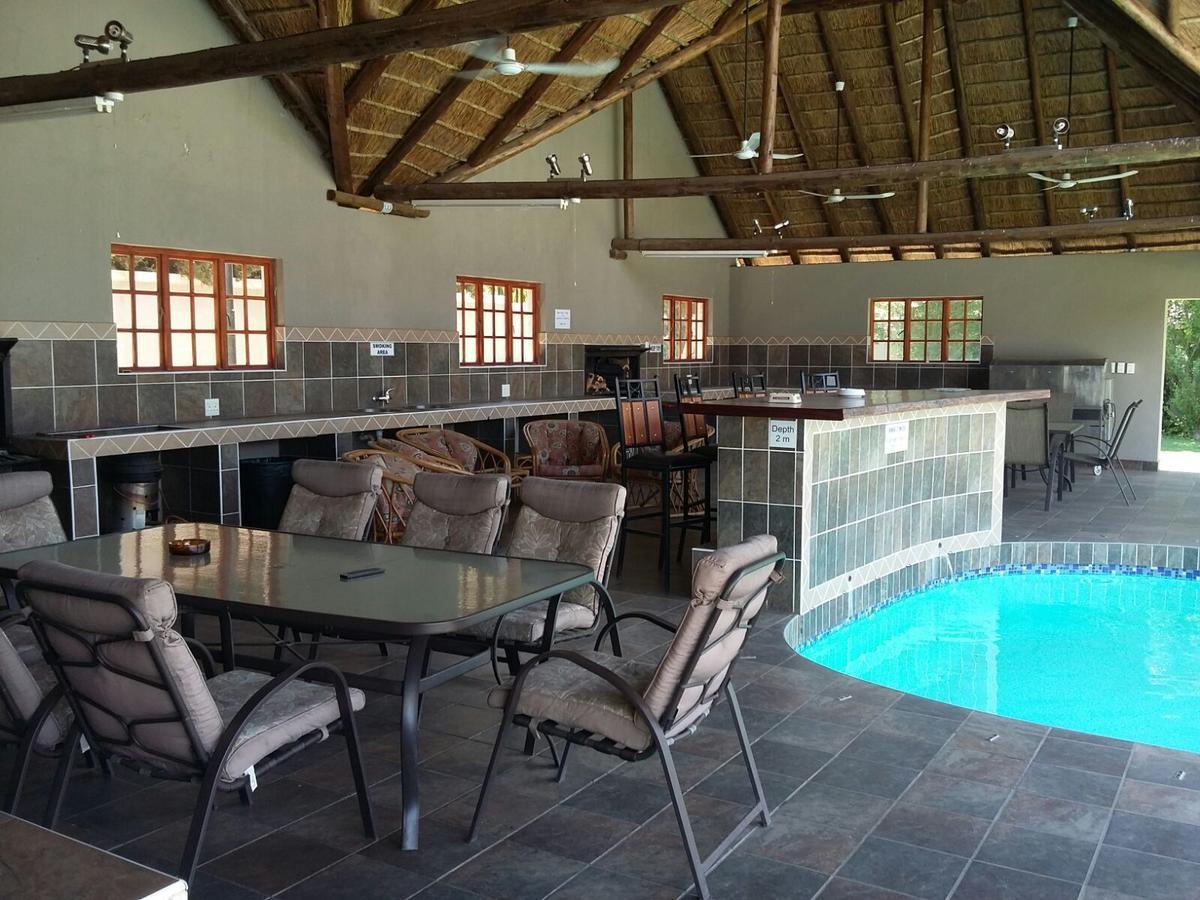 Lavender Lodge Vryburg ภายนอก รูปภาพ
