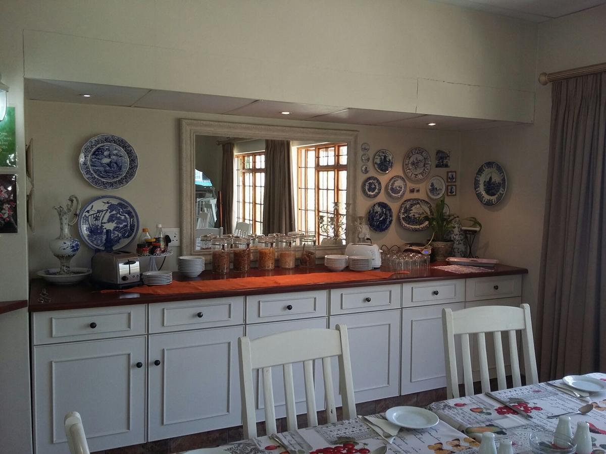Lavender Lodge Vryburg ภายนอก รูปภาพ